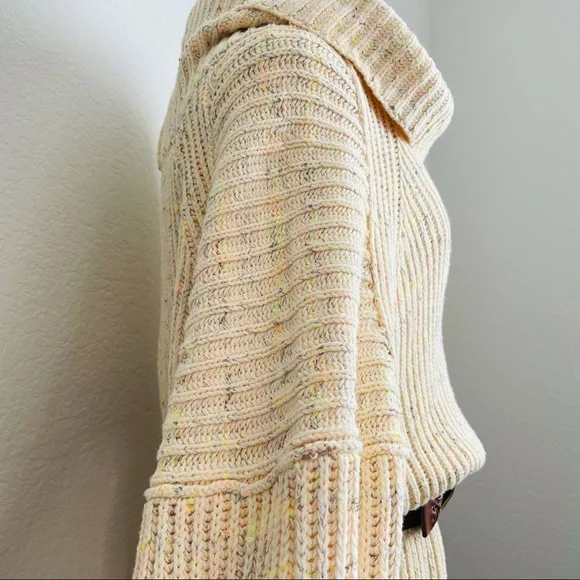 Free People Oversized Pullover Sweater - Picture 13 of 14